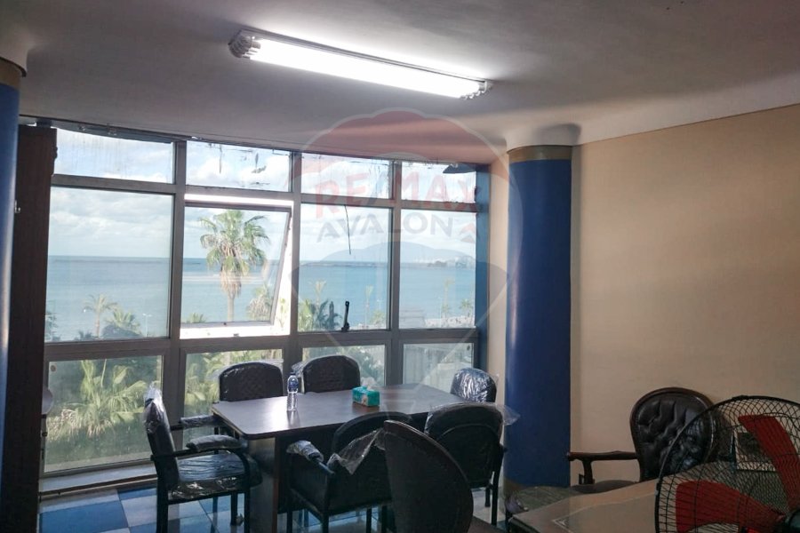 Administrative Unit For Sale 90 m Elmanshya (Ahmed Oraby Square)