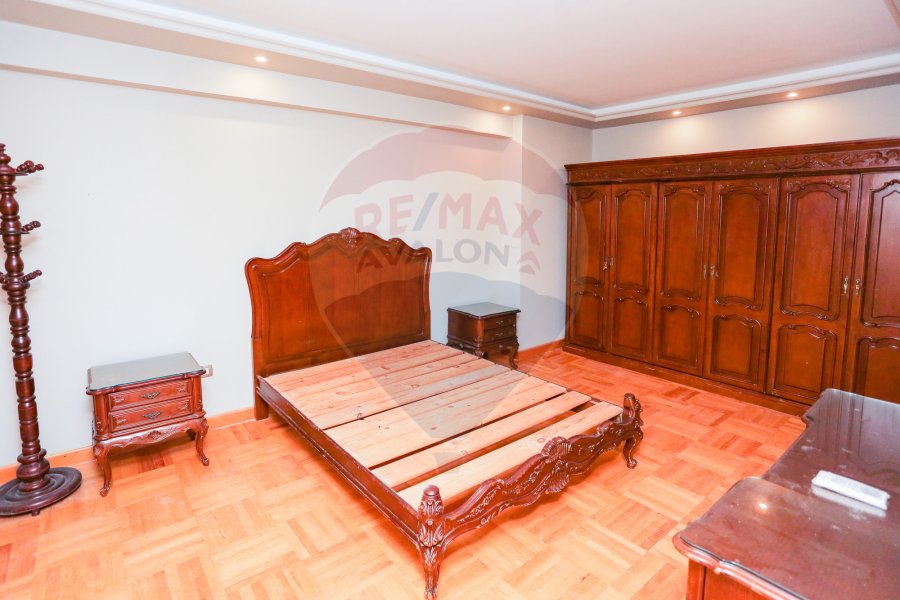 Apartment for Sale 195 m sporting (Abo qur st)