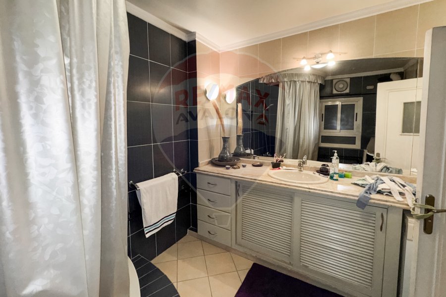 Apartment for sale 250 m Saba Pasha (Abu Qir St.)