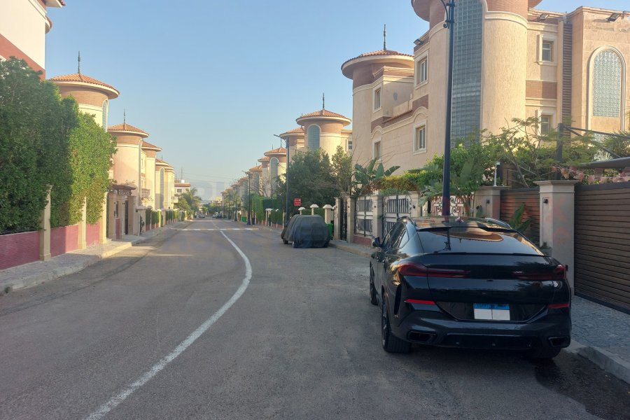 Stand alone villa for sale 560 m King Mariot (Orouba Royal)