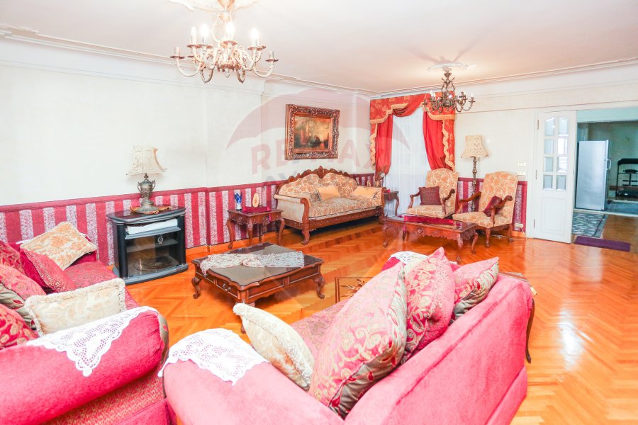 Apartment For Sale 235 m Gleem (Elezaa St.)