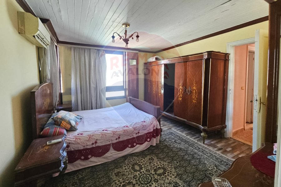 Apartment for sale 135 m Saba Basha (directly on the tram)