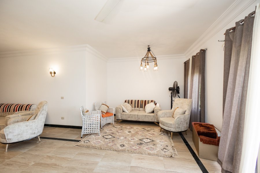 Ground chalet with garden for sale (Coral Hills) 170 m