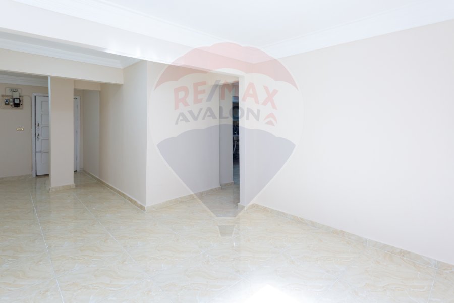 Apartment for sale 85 m Zezinia (Branched from Abu Qer st.)