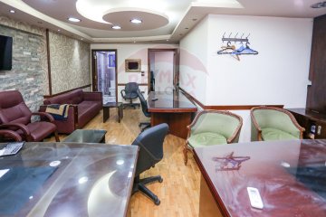 Administrative unite for sale 140 m Elebrahmia (besid to Sporting club)