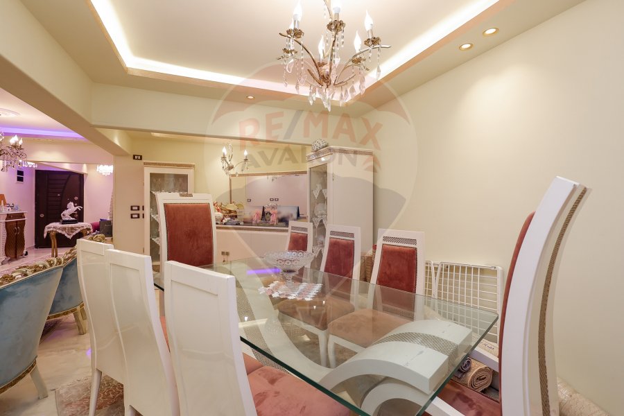 Apartment for sale 205 m Alsoyof (Mostafa Kamel St.)