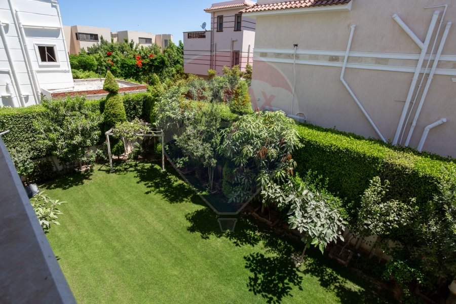 Villa for sale 610 m King mariout (Lakeside Paradise compound)