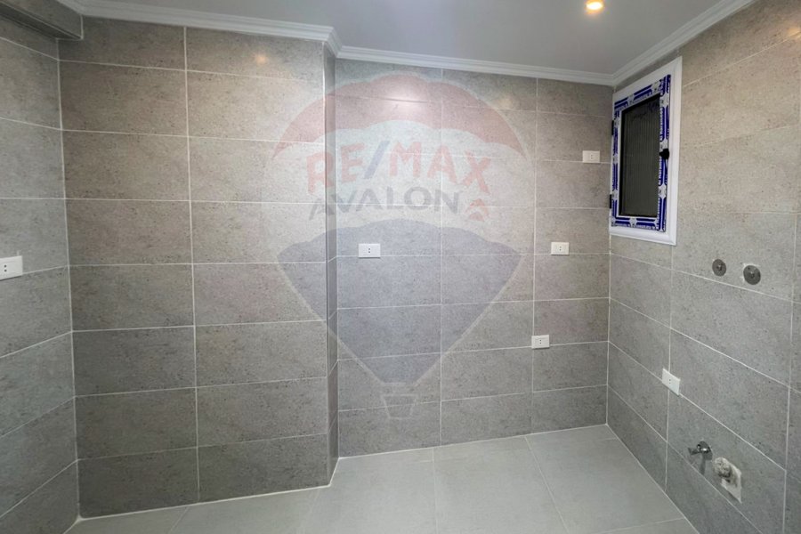 Apartment for sale 135 m Wabour Al Mayah (Behind Fathallah)