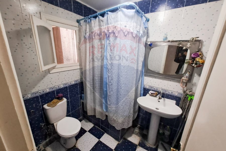 Apartment for sale 210 m Sidi Bishr (ِAhmed Al-Awamri st.)
