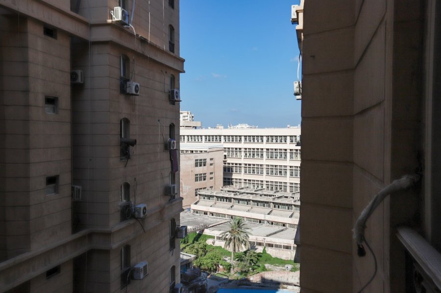 شقة للبيع 105م سموحة  ( عمارات آل شاكر)